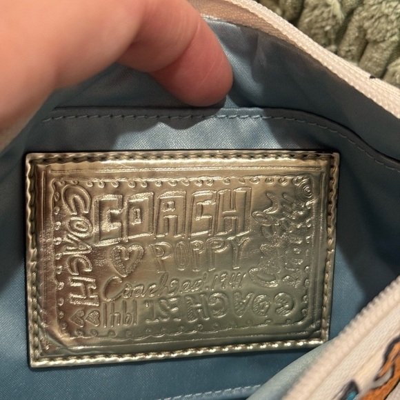 Coach Poppy RARE large multicolored wristlet - Picture 7 of 16